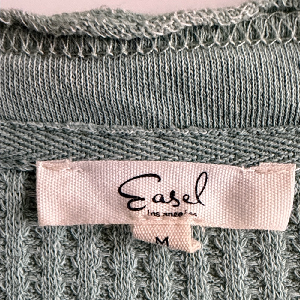 Easel Sage Textured V-Neck Top - Picture 2 of 4